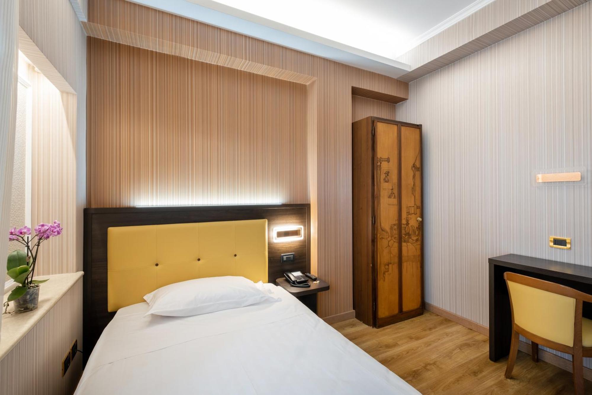 Santa Prisca Hotel Rom