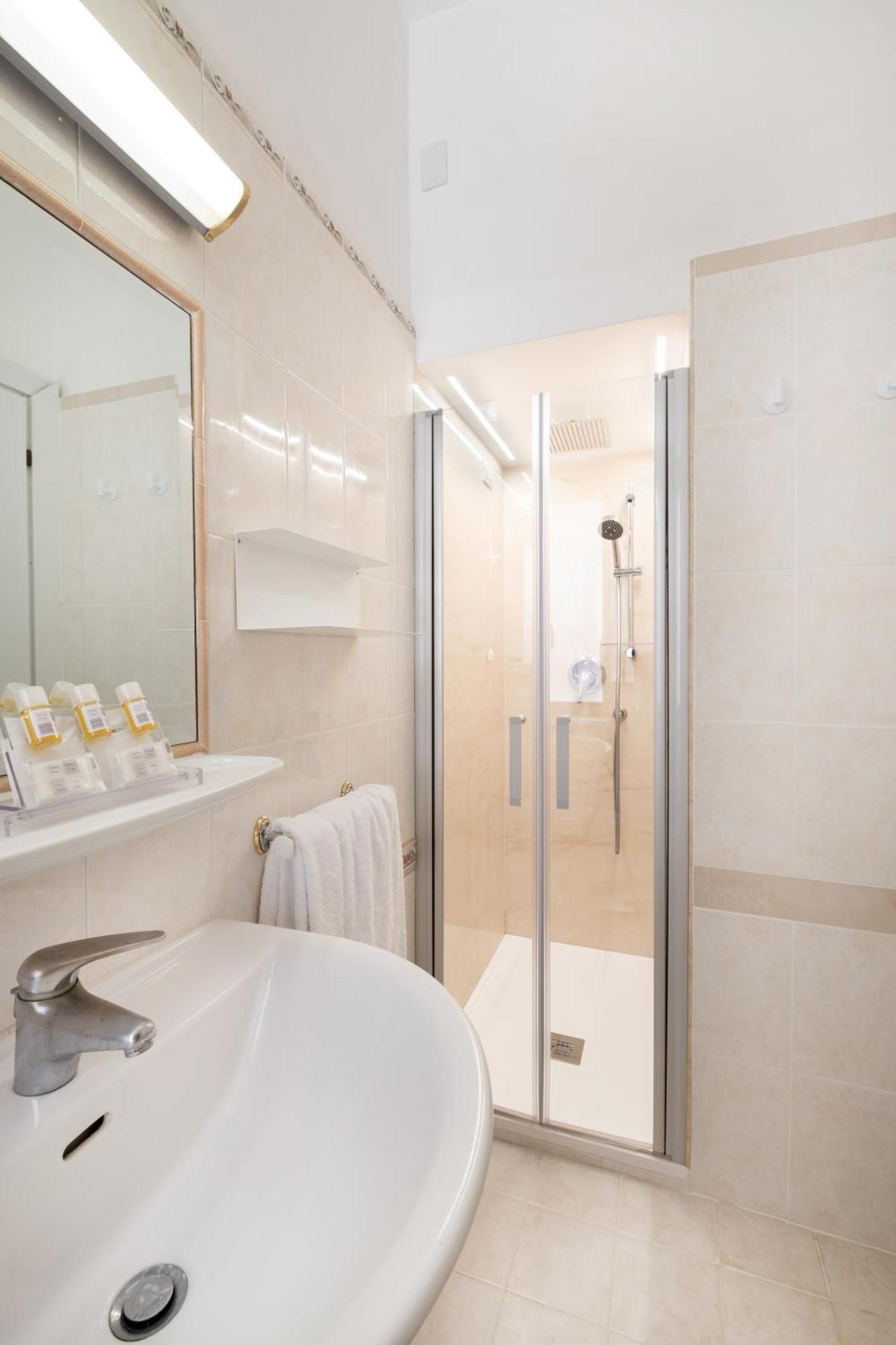 Santa Prisca Hotel Roma